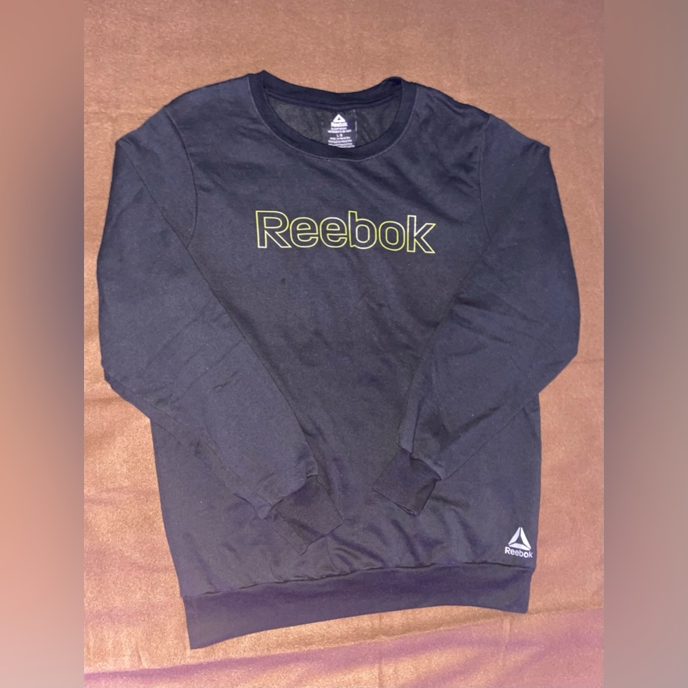 Black Reebok sweater - Picture 2 of 4
